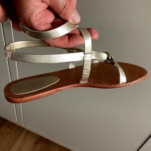 Tommy Bahama sandles
